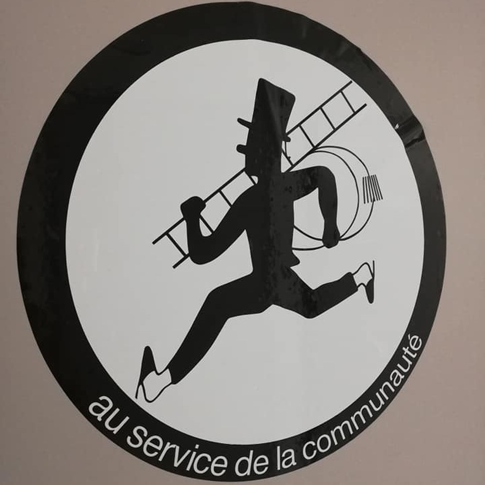 Ramoneur : Je me fais siffler dans la rue ! - L'artisan qui porte bonheur - Episode 3 episode artwork